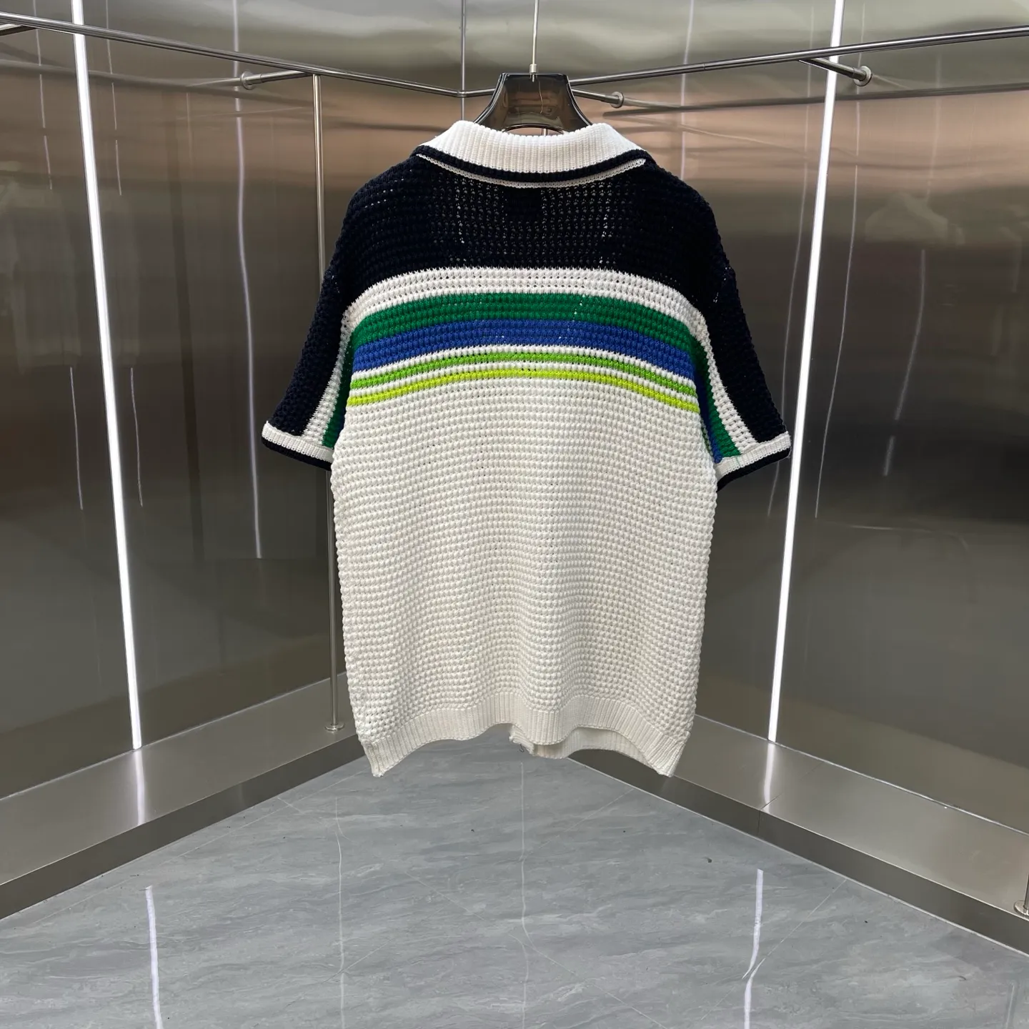 CASABLANCA Casablanca sweater suit (high version) Original development Comfortable upper body Imported equipment Original high-density embroidered seal Two-color splicing Hand-sewn cuffs + hem Made by domestic first-line brands Factory OEM workmanship Impeccable Sizes: S M L XL XXL